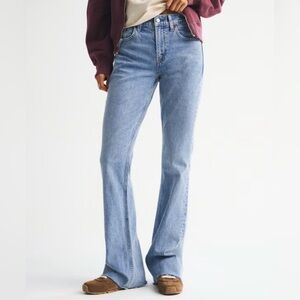 NWOT High Rise Bootcut Jeans